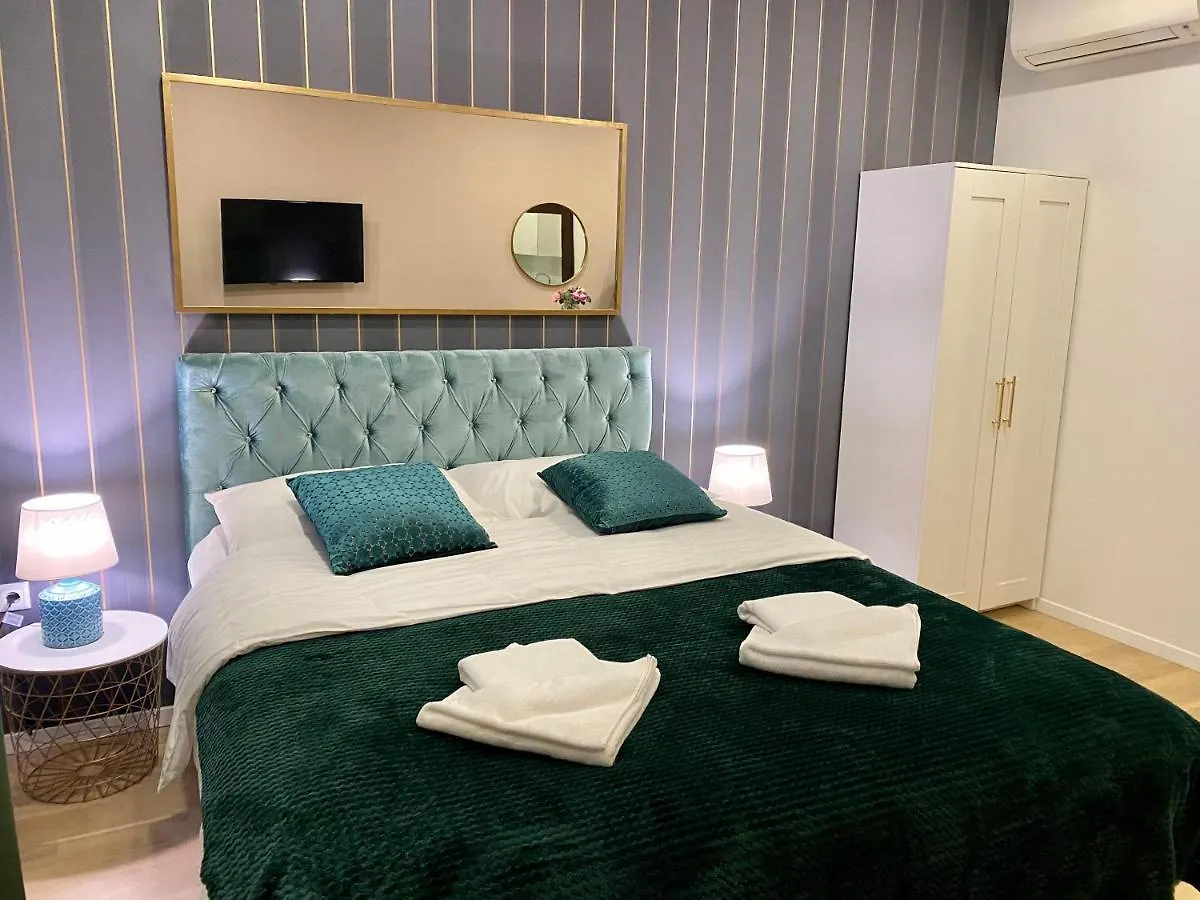 Hedone Luxury 3 Apartments With Free Parking Pula 0*,