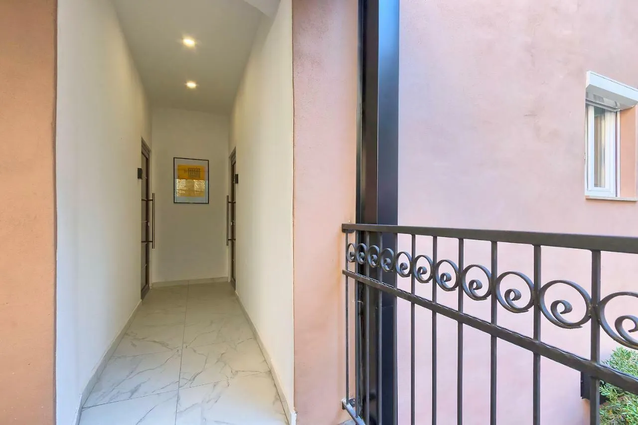 Hedone Luxury 3 Apartments With Free Parking Pula