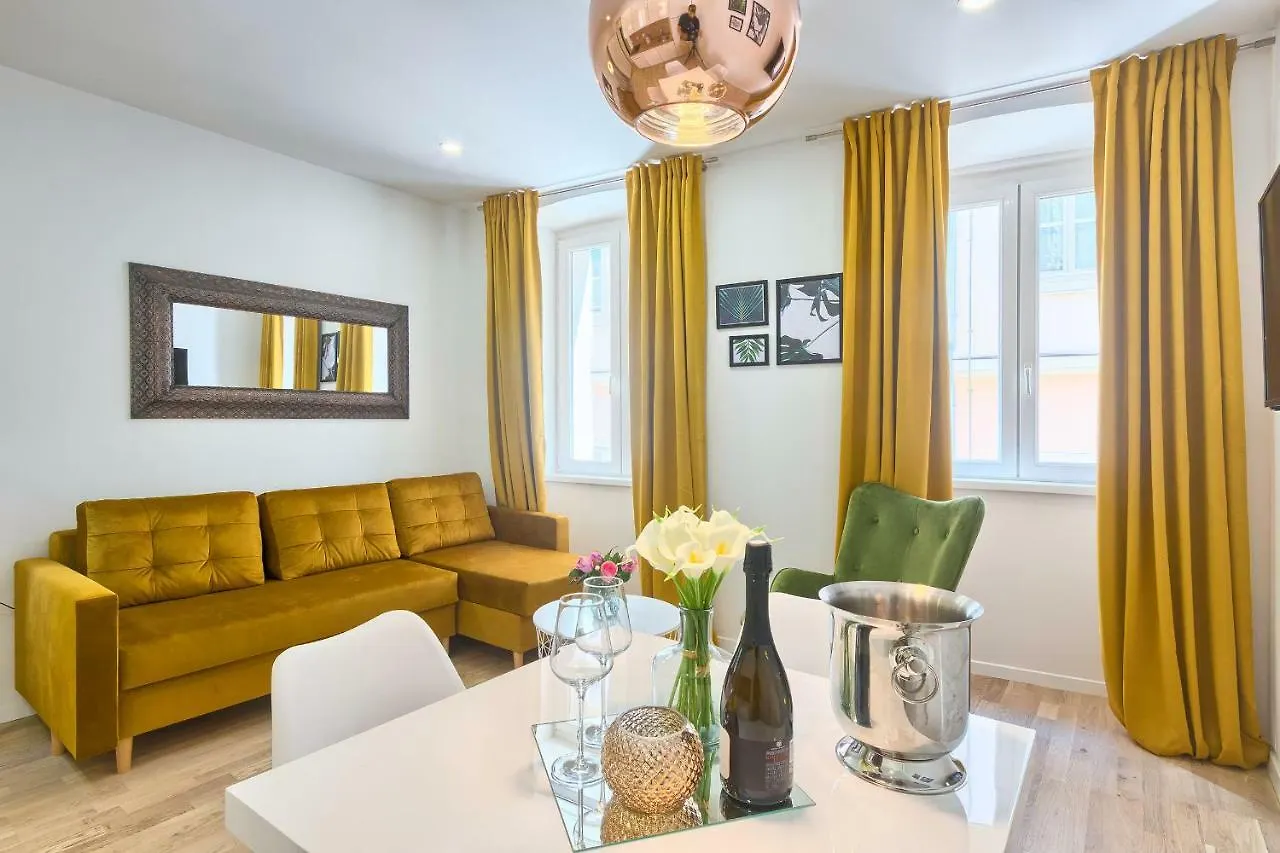 Hedone Luxury 3 Apartments With Free Parking Pula