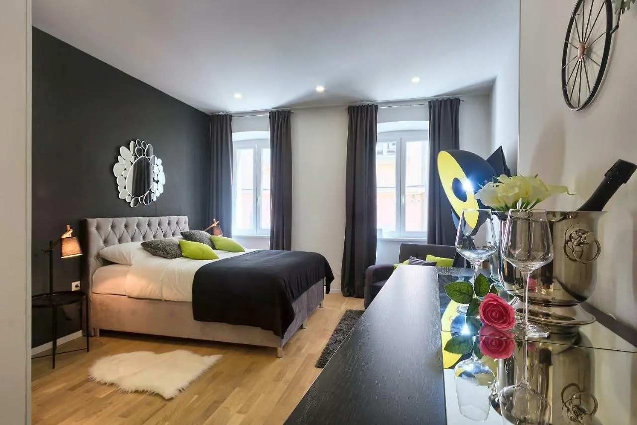 Hedone Luxury 3 Apartments With Free Parking Pula