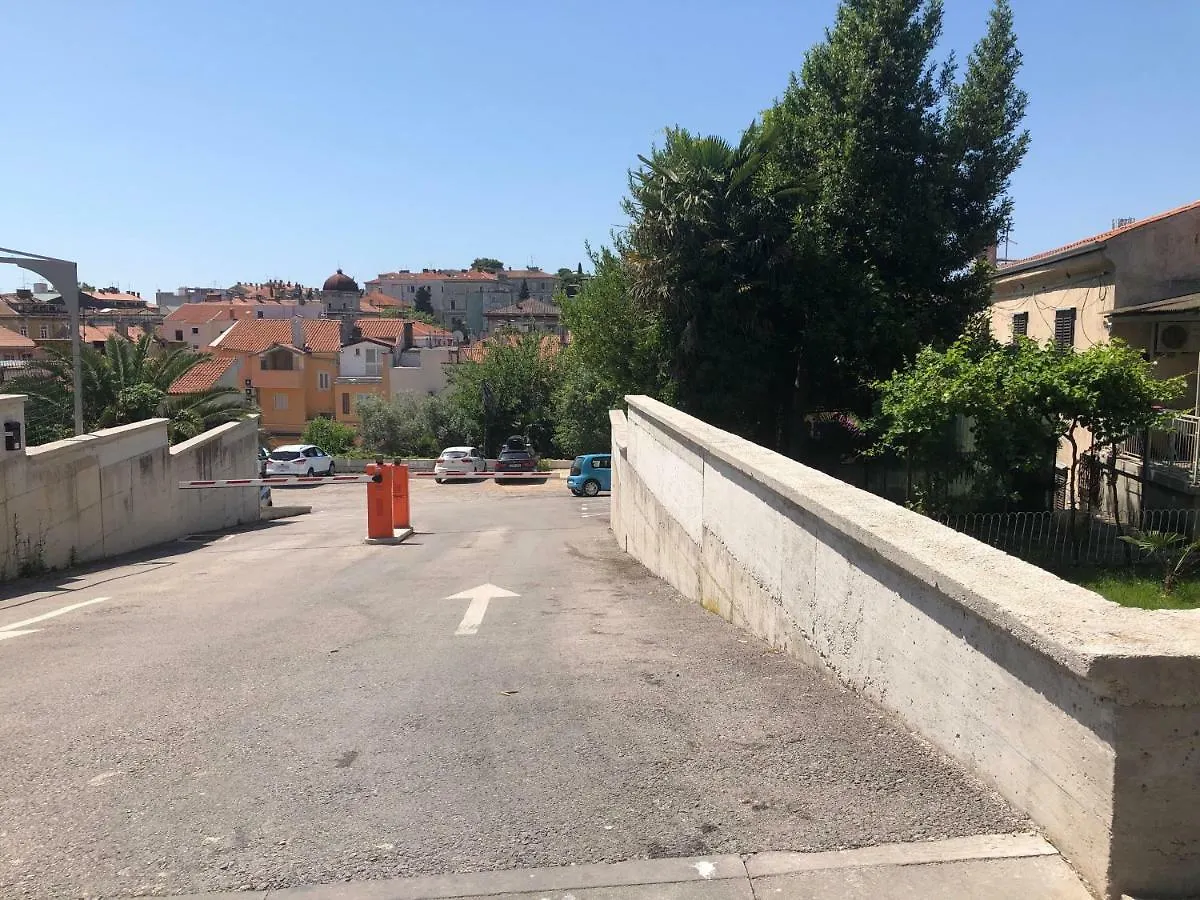Hedone Luxury 3 Apartments With Free Parking Pula
